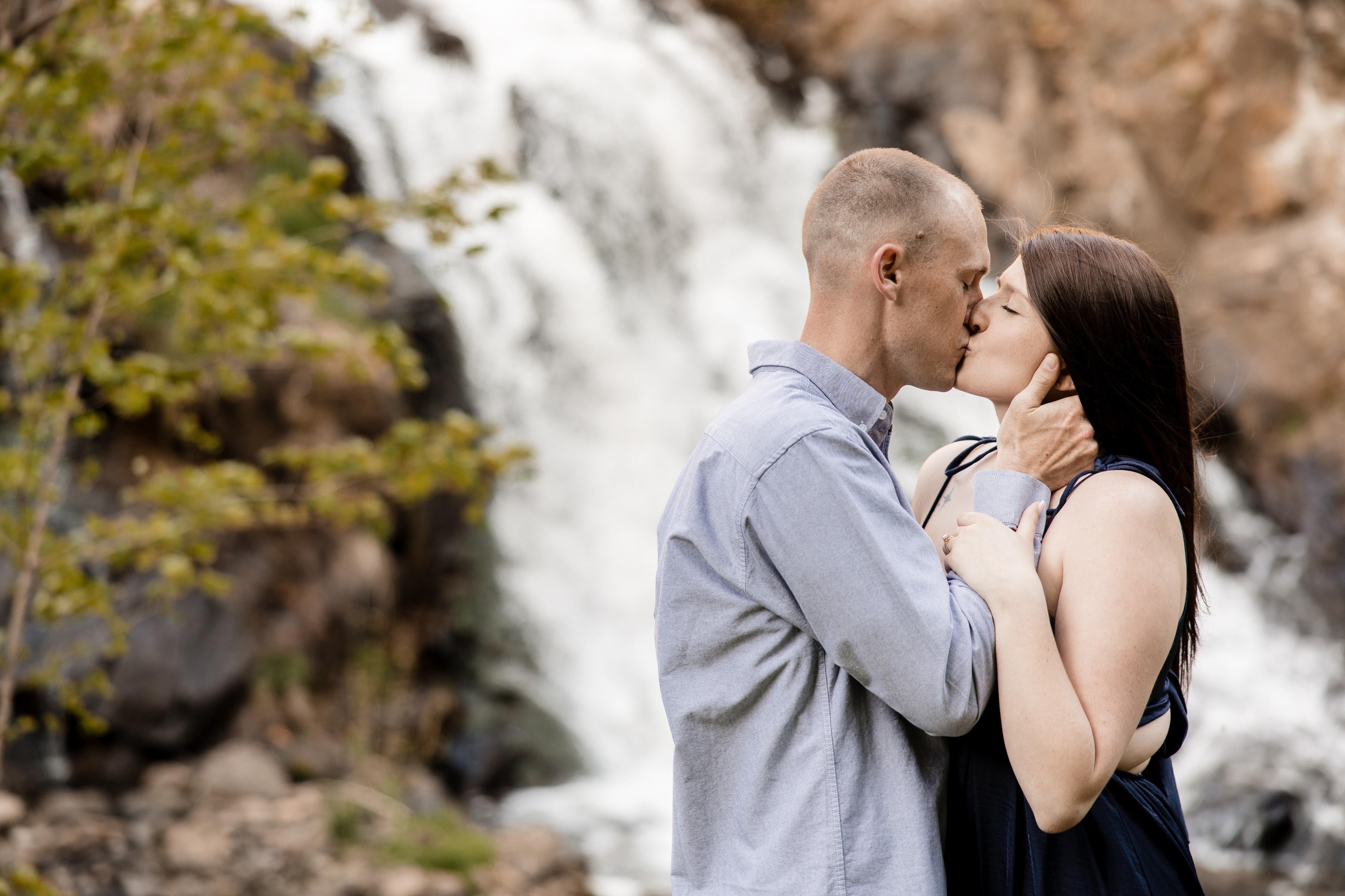 The Wedding Website of Taylor Regalbuto and John Hesdon