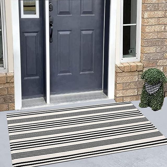 Black and White Striped Rug 24'' x 51''Outdoor Front Porch Rug Hand-Woven Machine Washable Indoor/Outdoor Layered Door Mats for Entryway/ Bedroom/Outdoor