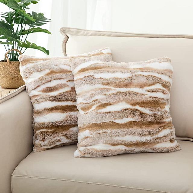 Snuggle Sac Luxury Faux Fur Throw Pillow Covers 18x18 Set of 2 for Fall  Decorative Super Soft Fluffy Aesthetic Marble Textured Square Cojines for