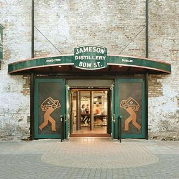 Honeymoon tour of the Jameson Distillery