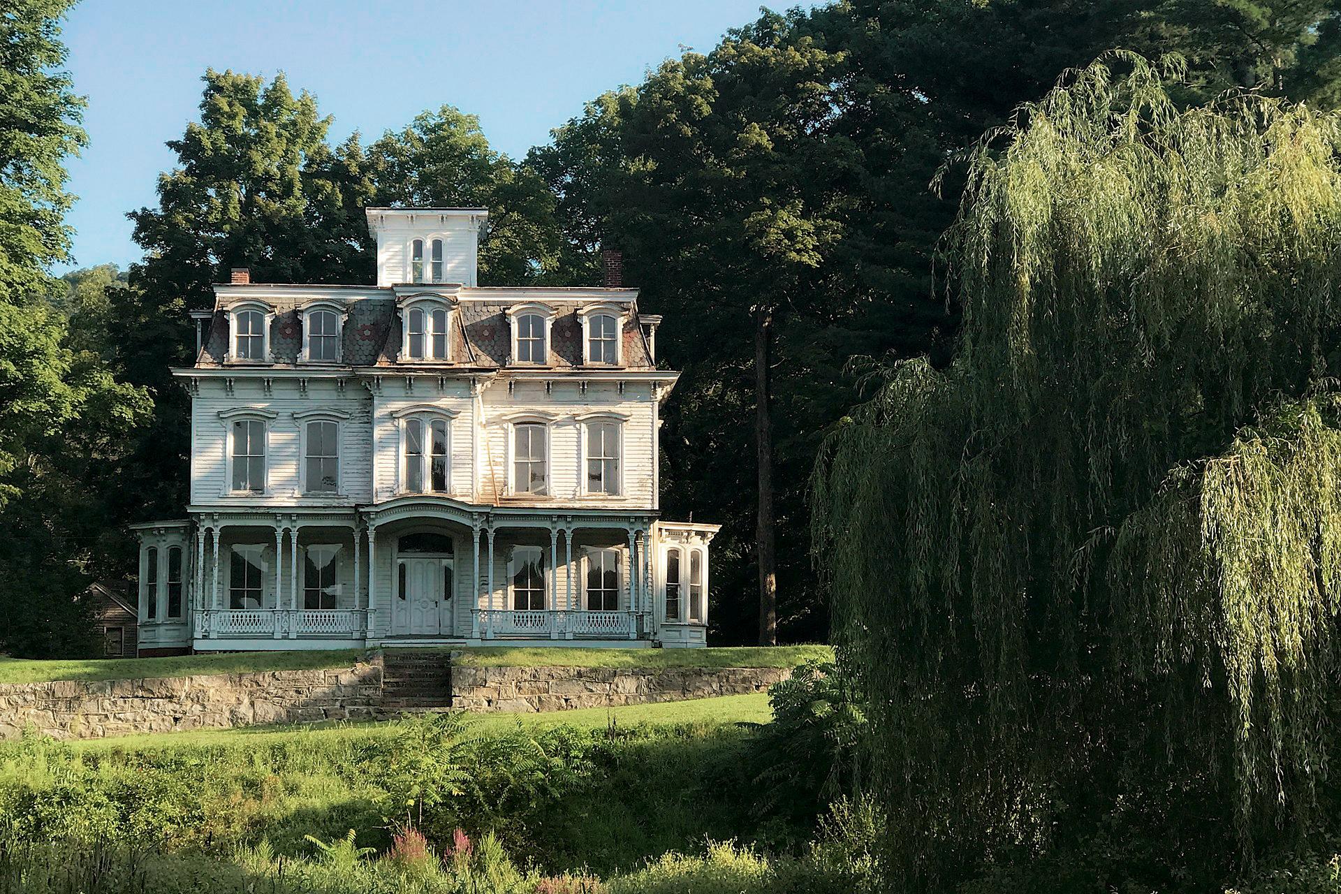 The Wedding Website of Meg Urbani and John Sherry