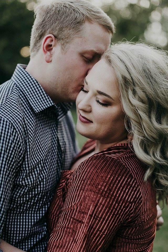 The Wedding Website of Kaylee Wood and Garrett Oates