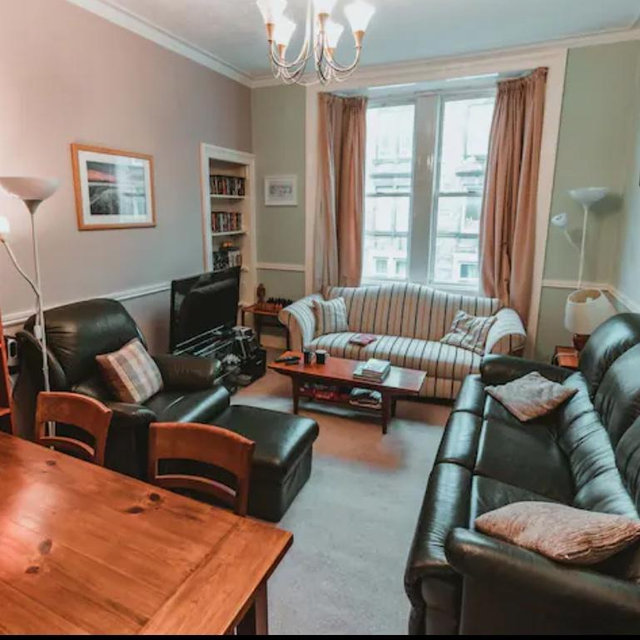 AirBnB in Edinburgh!