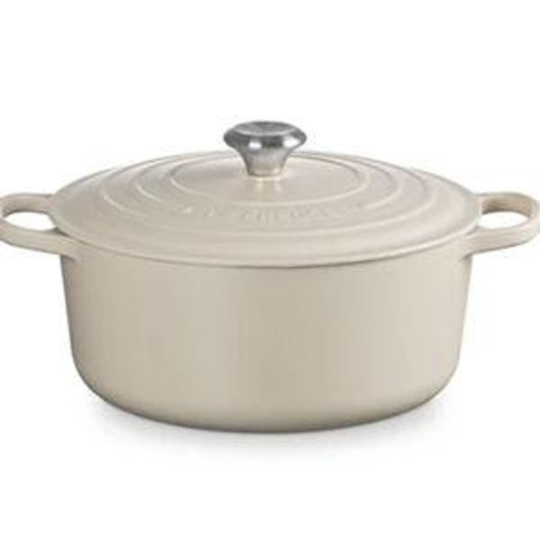 Signature Round Dutch Oven
