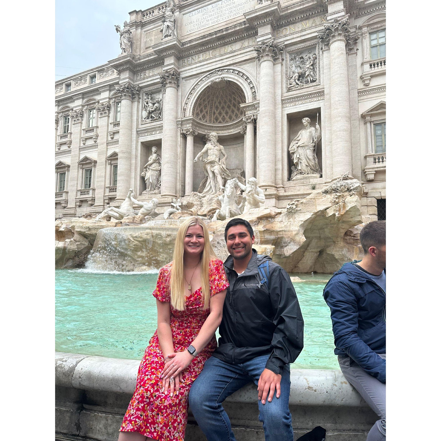 Making our wish at the Trevi Fountain in Rome, Italy⛲️
