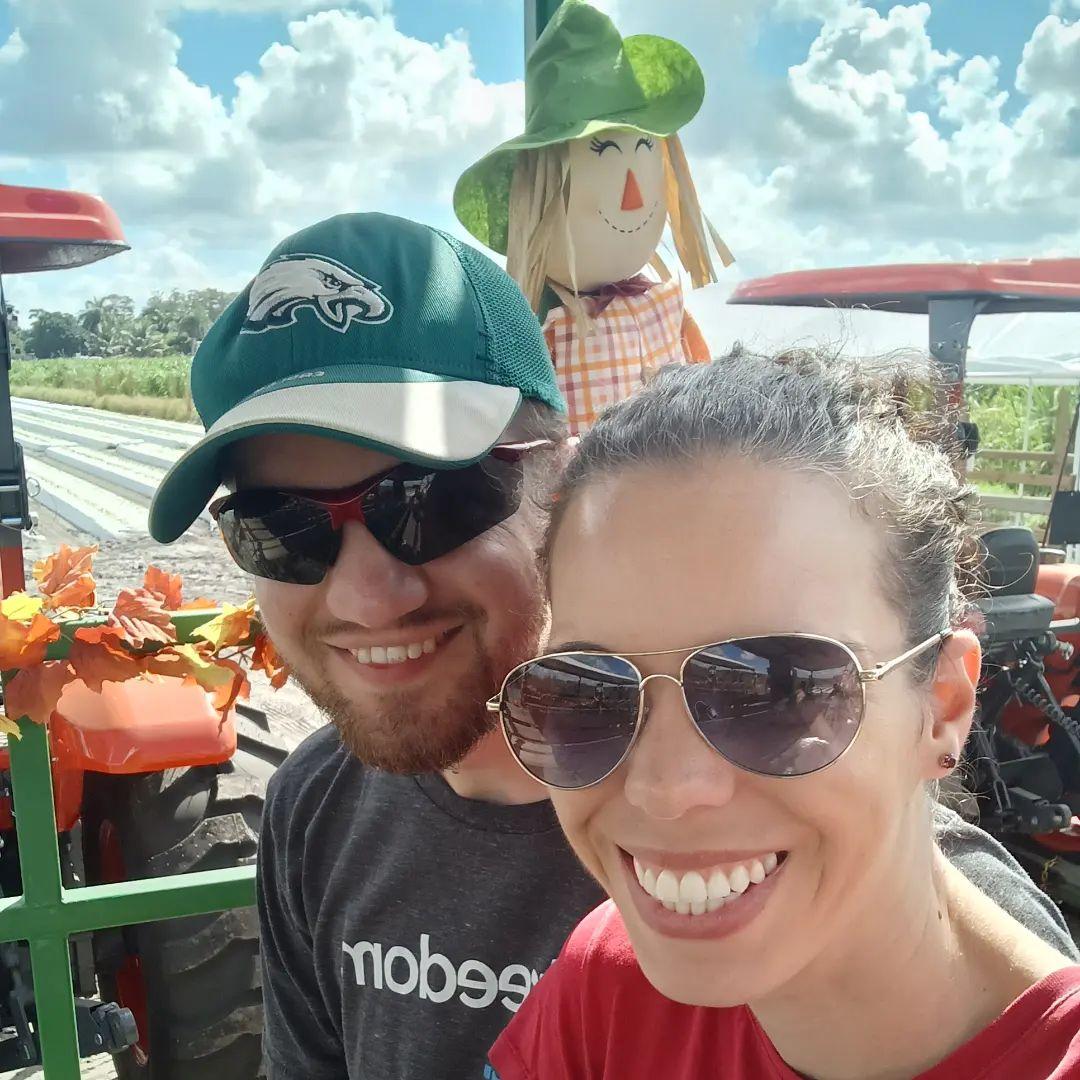 Exploring a Florida style cornmaze. October 7, 2023