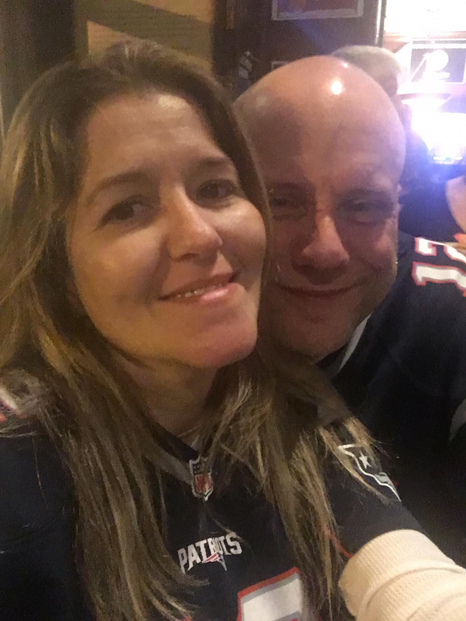 Our Engagement Night in Boston 10/04/18 💍
Watching the Pat win at the Beantown Pub in Boston 🍻