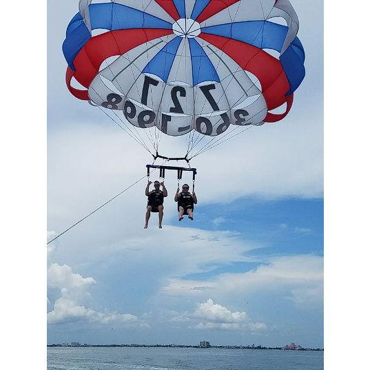 July 08, 2017- Back to Florida, first time parasailing!