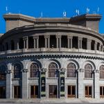 Opera Theatre Apartement