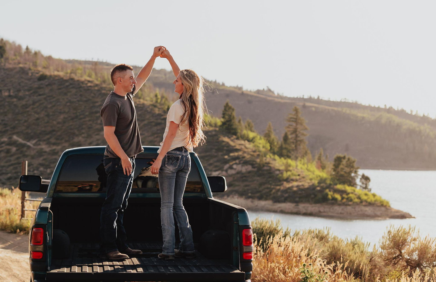 The Wedding Website of Taylor Hills and Kayden Forman