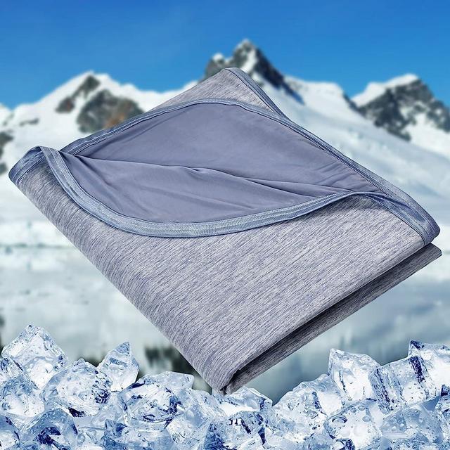 HOMFINE Cooling Blankets for Hot Sleepers - Summer Blanket Thin Lightweight Breathable Soft Double Side Enhanced Cooling Blanket for Bed Couch Sofa, Keep Cool for Night Sweats (Blue, 50 x 70 inches)