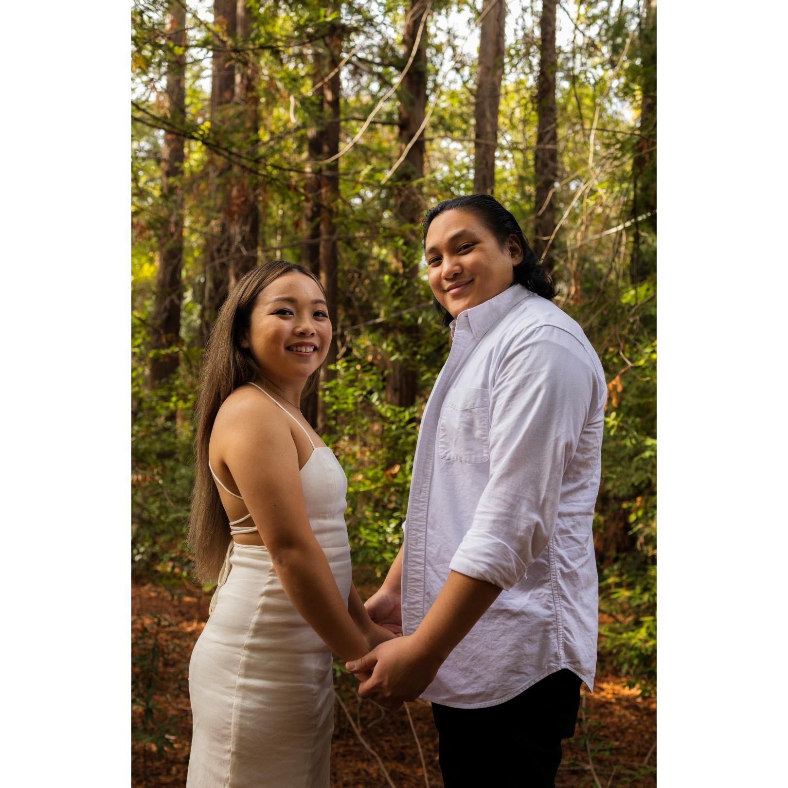 Engagement Photoshoot at Redwood Grove!
