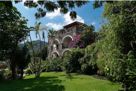 The Wedding Website of Emily Gutierrez and Leonel Rodriguez