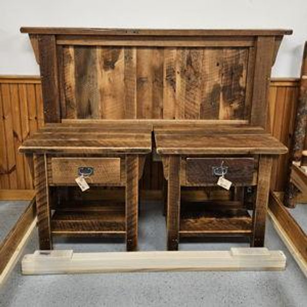 Custom King bed frame: Cabin Creations By Marina