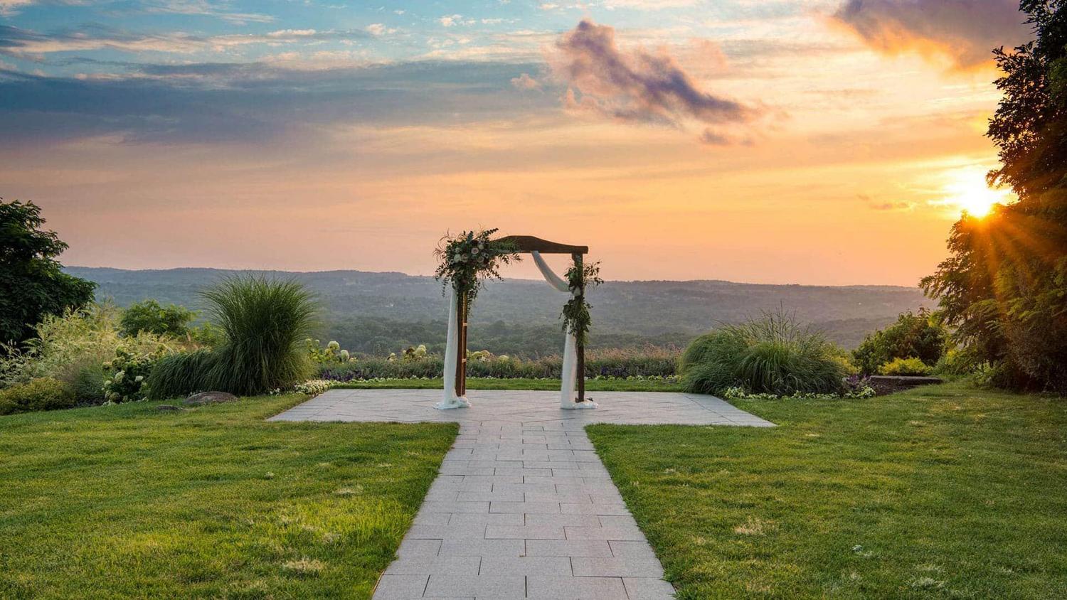 The Wedding Website of Alahna Grady and Brendan Vize