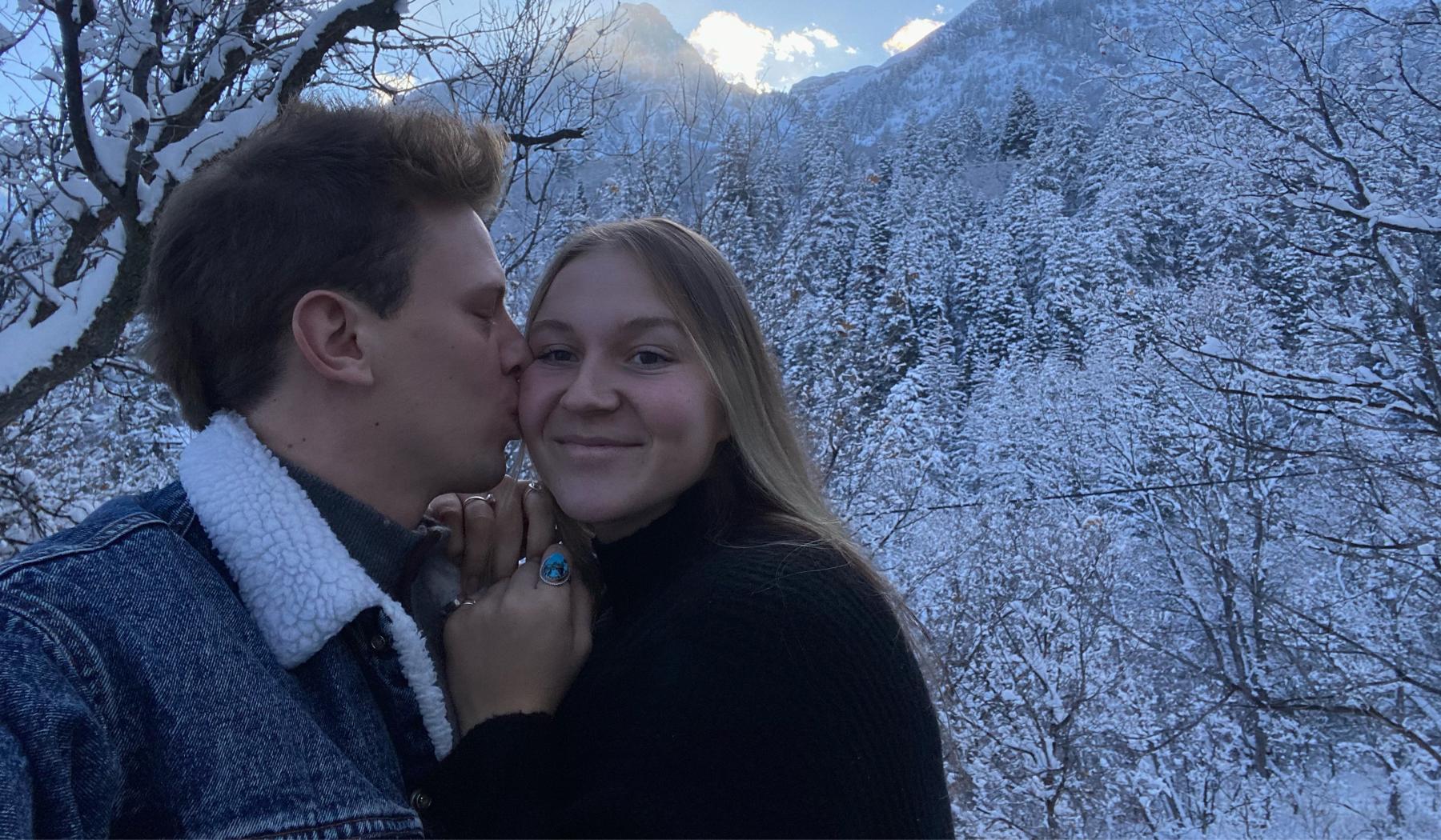 The Wedding Website of Annie Briggs Hofheins and Jameson Jeffrey Cooper