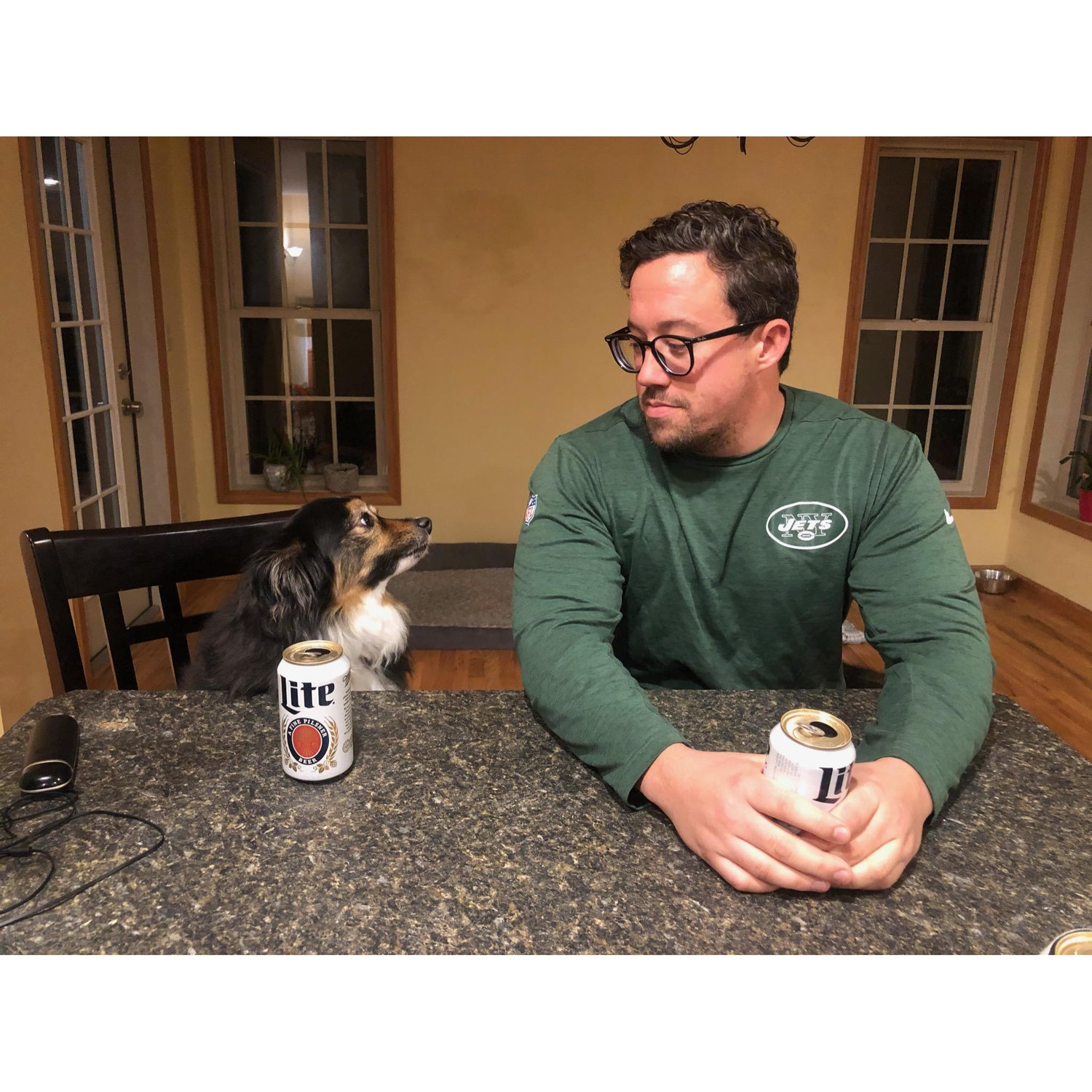“Moving is ruff”- wise words from Yogi
🍻📍Glen Spey, NY, 2020