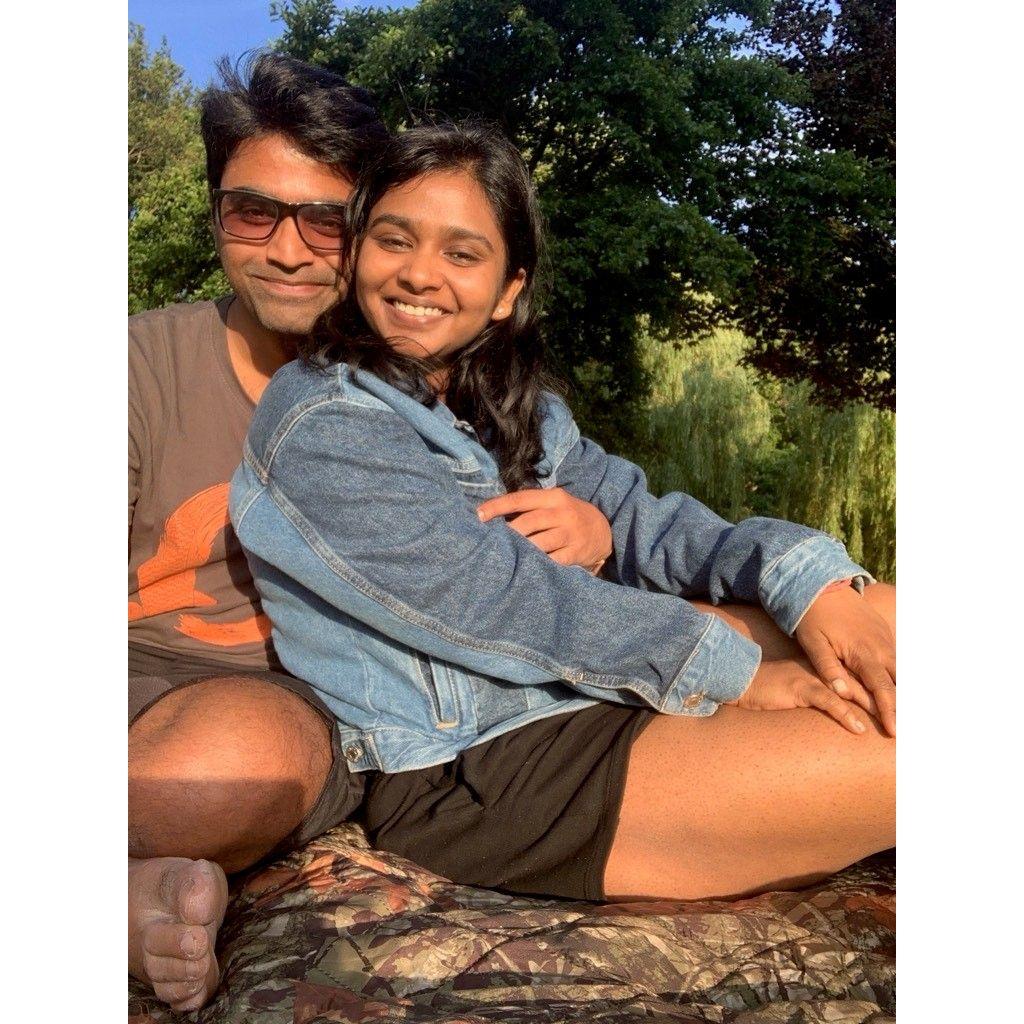 Sun, smiles and snuggles - our kind of perfect day!