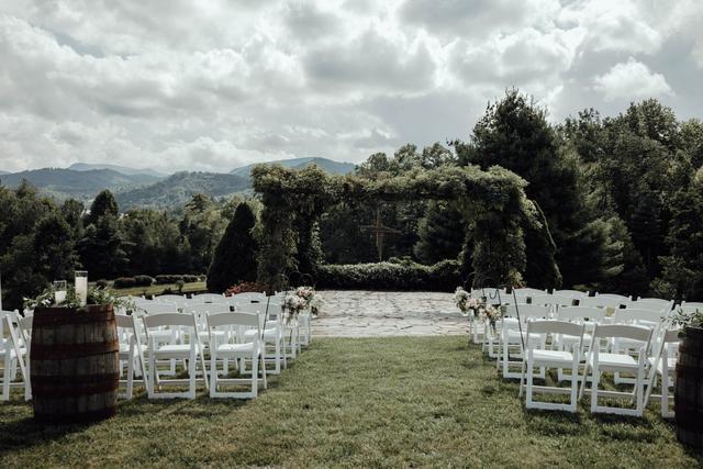 The Wedding Website of Emily Young and Jimmy Briggs