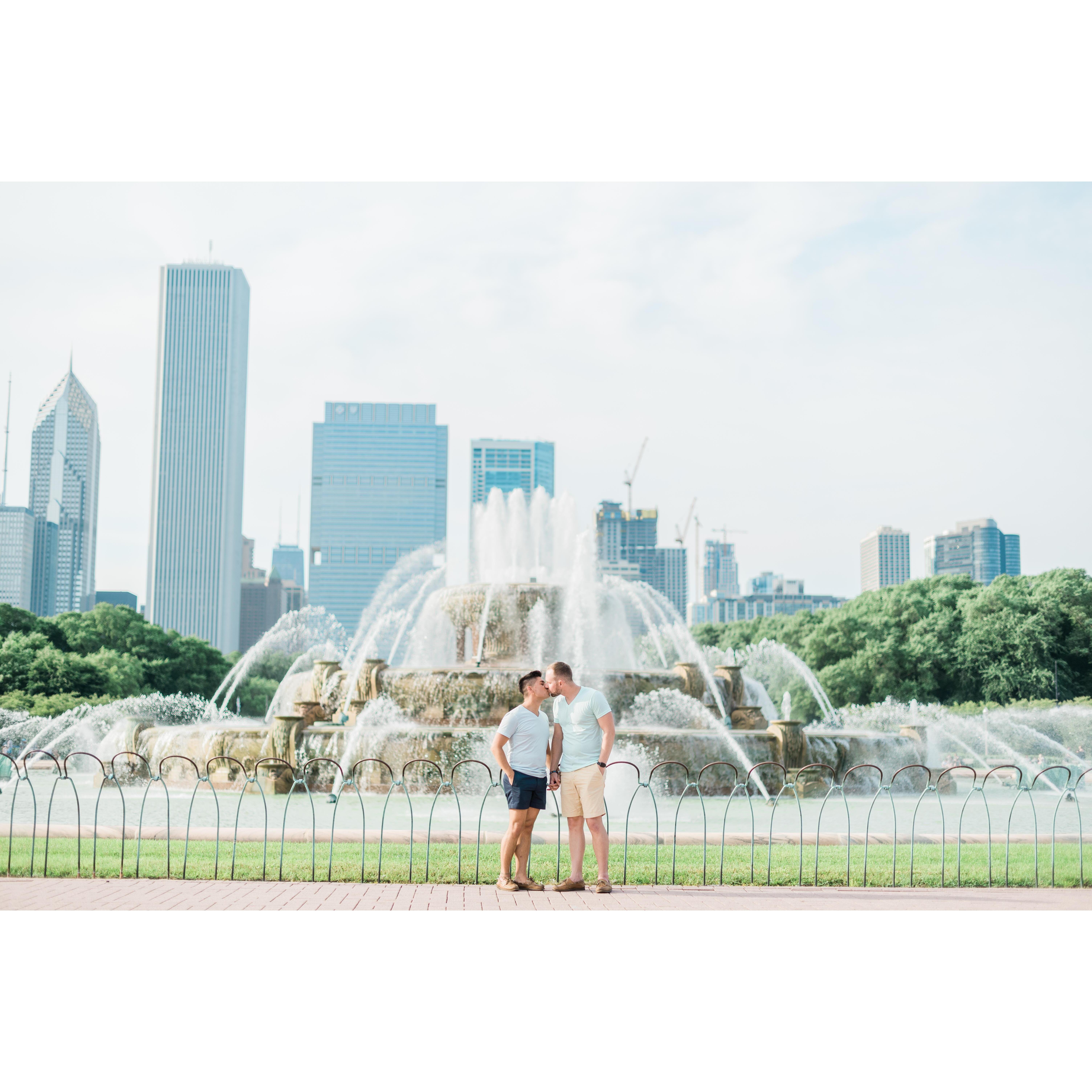 A kiss at Buckingham Fountain.