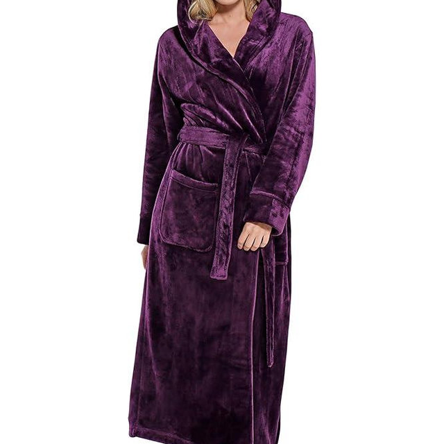 Turquaz Oversize Premium Luxury Ultra Soft Warm Robes for Women Plush Fleece Bathrobe for Women with and Spacious Pockets
