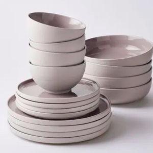 Light Grey Essential Stoneware Dinnerware 16 piece set