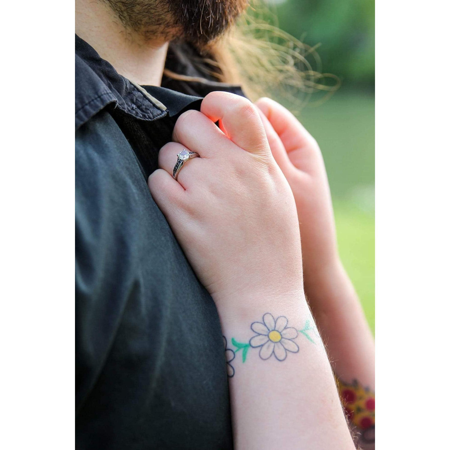 Engagement Photos 🖤
♡Location: North Tonawanda Botanical Gardens
♡Photographer: Alyssa Knowlton, Lyssa Lee Photography