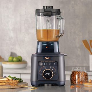 Oster, Titan Performance Blender | Zola