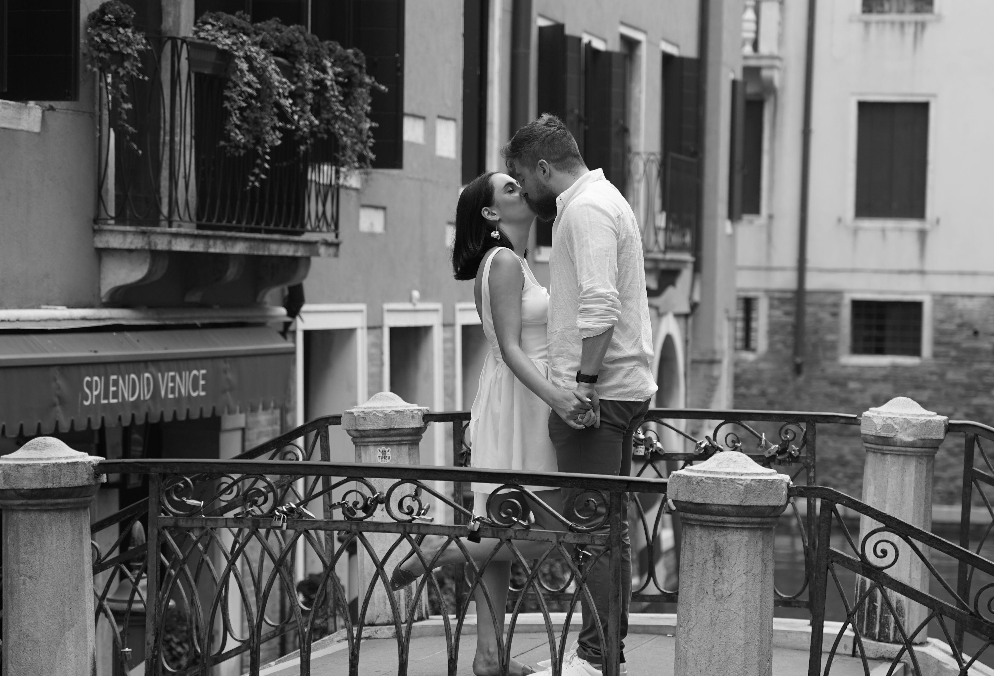 The Wedding Website of Francesca McKee and Eunan Mcshane