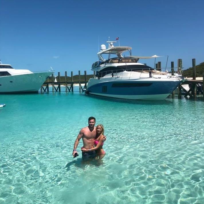 The day we got to swim with 🐷’s. -Bahamas 2019