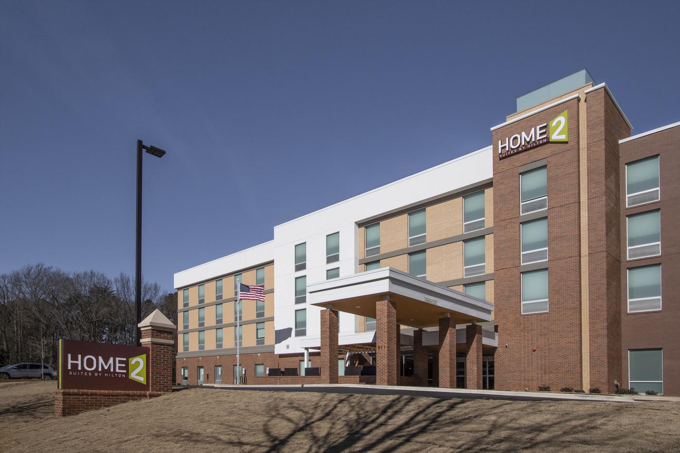 The Wedding Website of Mitchell Dawson and Sadiraa Pryor