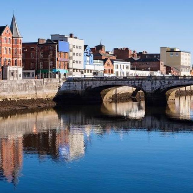 Blarney Castle and Cork Day Trip from Dublin