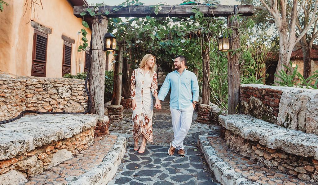 The Wedding Website of Ariadna Elmudesi and Richard Vieira