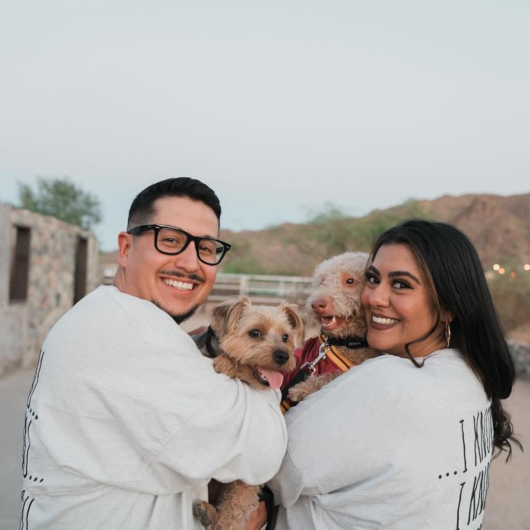 Annual Family Photos (2023)

instagram.com/brandonmichelphoto