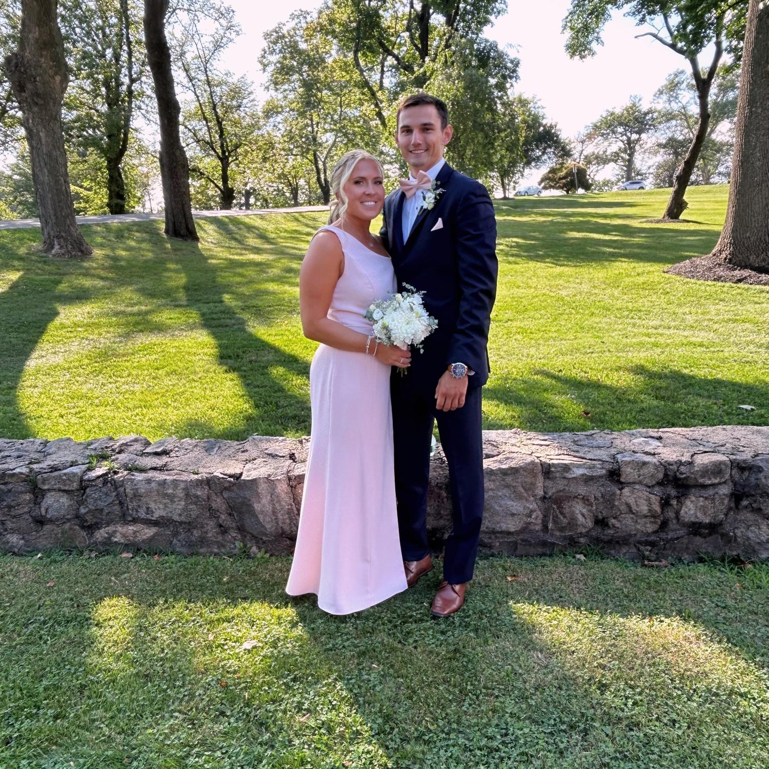 Best man and bridesmaid in Summer 2023