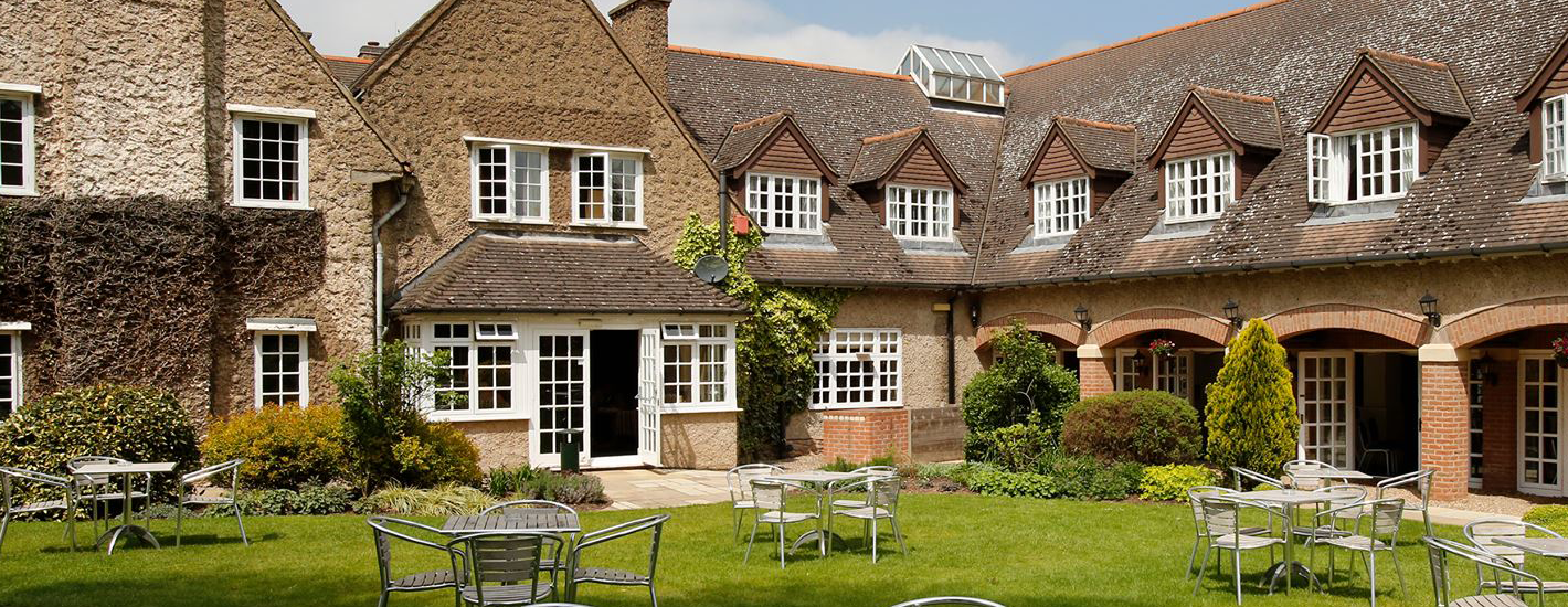 The Wedding Website of Kate O'Brien and Tom Smith
