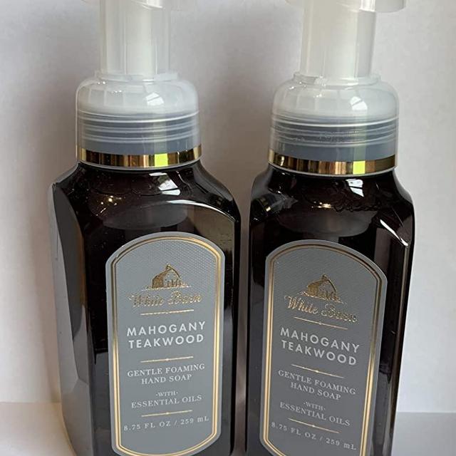 White Barn by Bath & Body Works Gentle Foaming Hand Soap in Mahogany Teakwood (2 Pack)