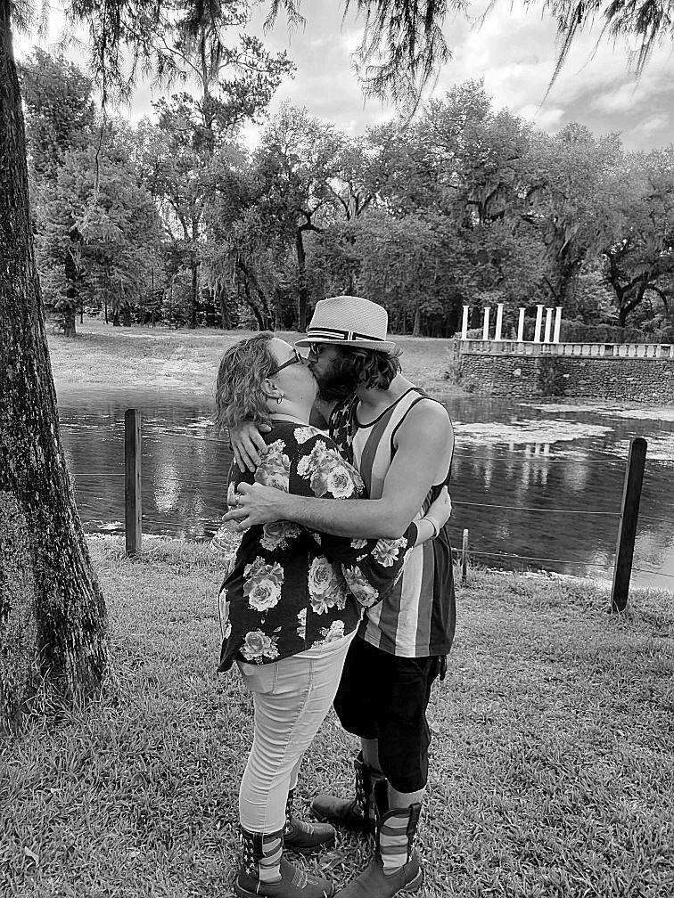 The Wedding Website of Mia Hammers and Chris Beebe