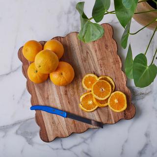 Scalloped Square Cutting Board