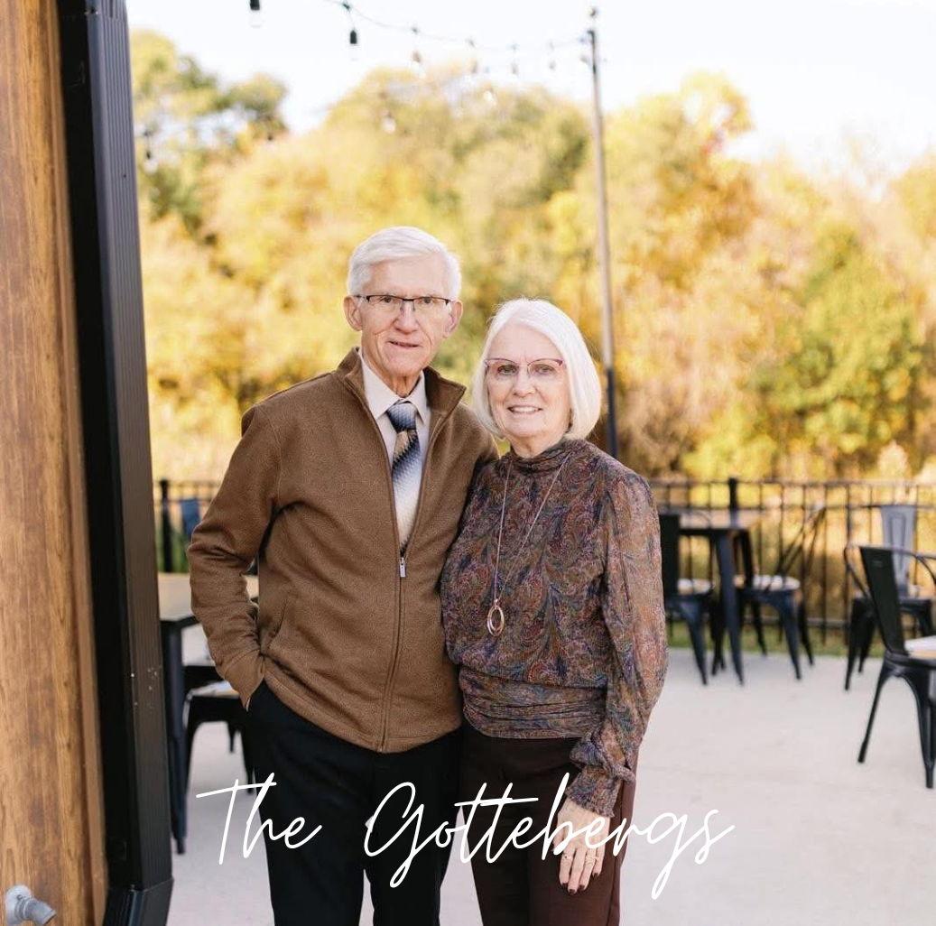 The Wedding Website of Zaira Espinoza and Austin Runck