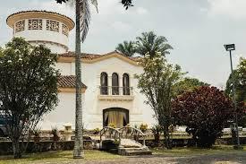 The Wedding Website of Laura Meza and Ciro Greco