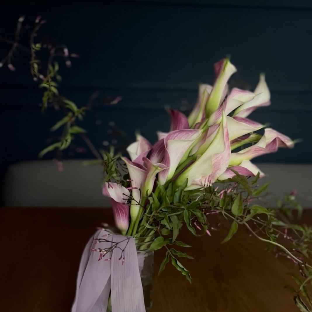 Engagement Bouquet from Gottefni 🌸 their team will decorate our ceremony too!