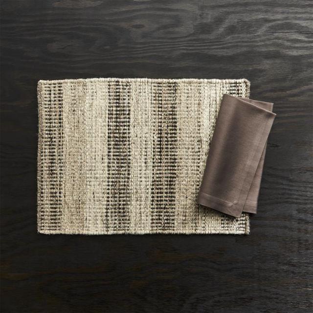 Ciara Wool Placemat and Fete Brindle Brown Cloth Napkin