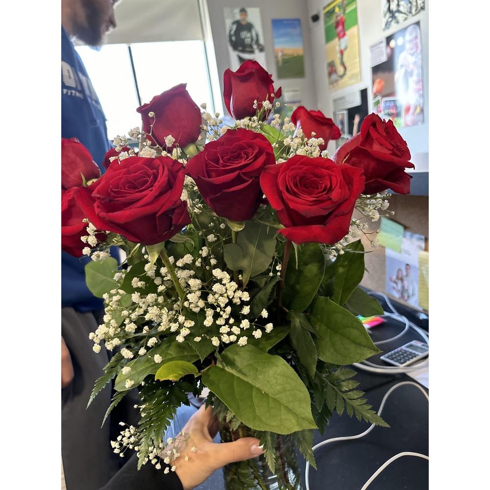 Katherine Usher and Dylan Estrella's Wedding Website, image size:1000x1000