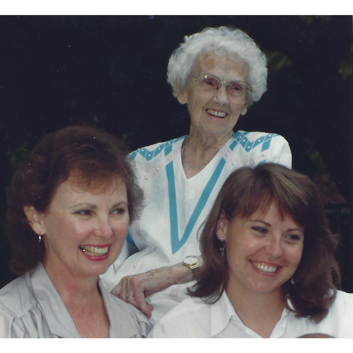 Great Grandma Peg (top), Grandma Barbara (left), and my Mom Maggie (right) right after my big sister was born in 1991 :)