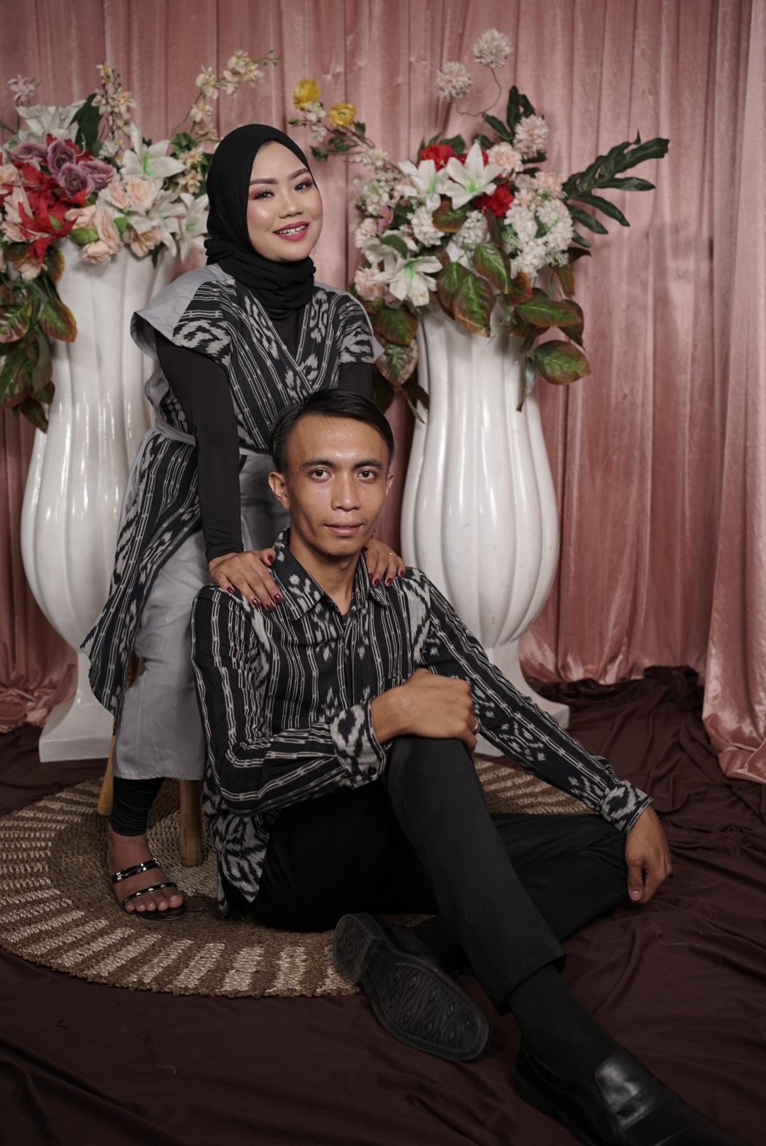 The Wedding Website of ERNI FATMAWATI and MUHAMMAD APRIZAL