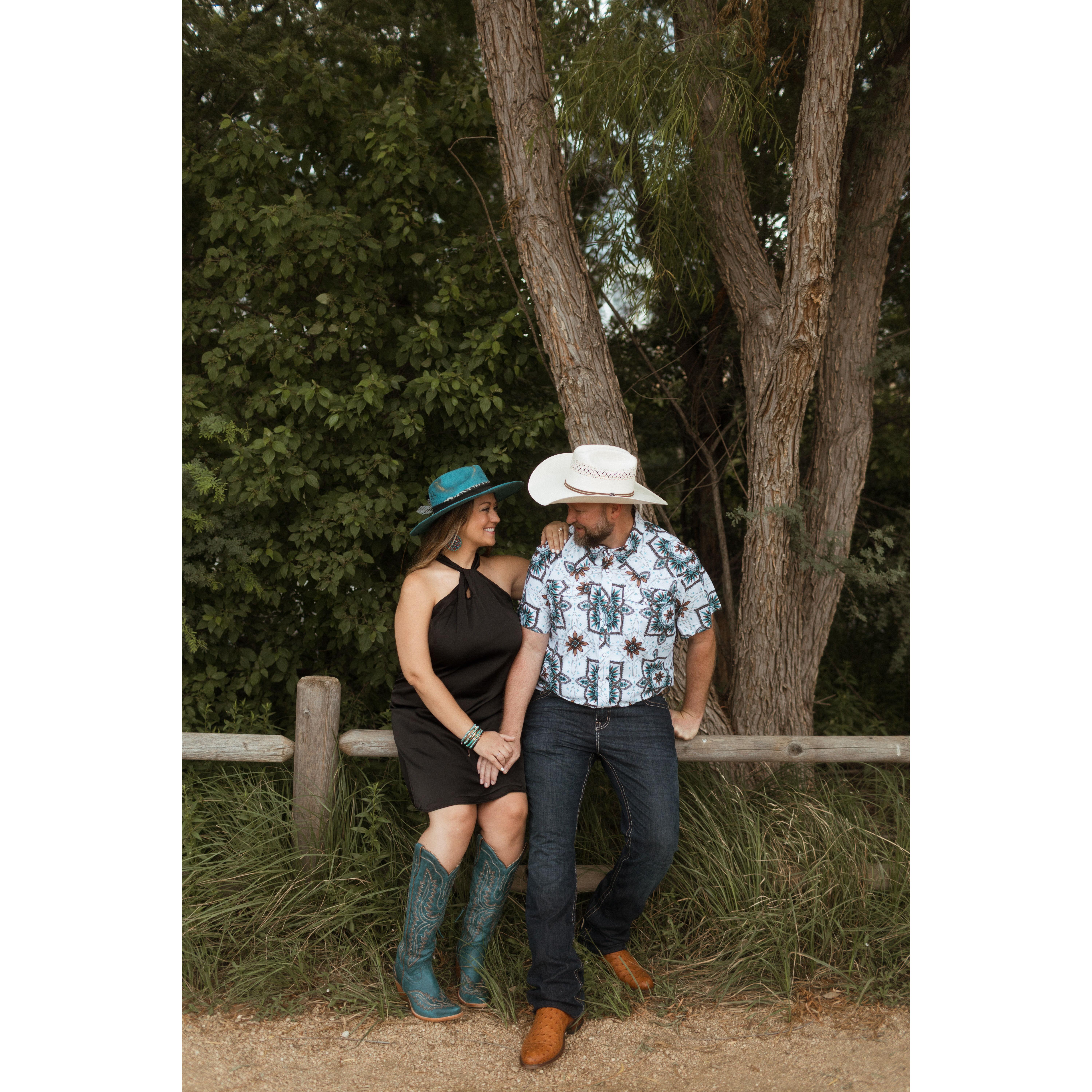 Our Engagement Photo Session at Town Lake in Downtown Austin!