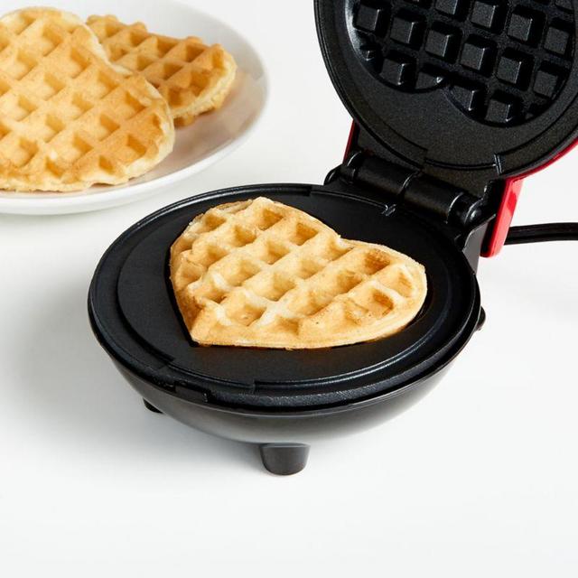 Dash Heart Mini Waffle Maker