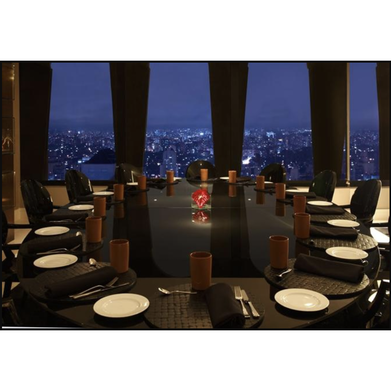 Our dinner on 12/10 is at Seen restaurant, on the top floor of the Tivoli hotel. Enjoy breathtaking panoramic views of São Paulo. Don't mind the occasional private helicopters landing on the roof.