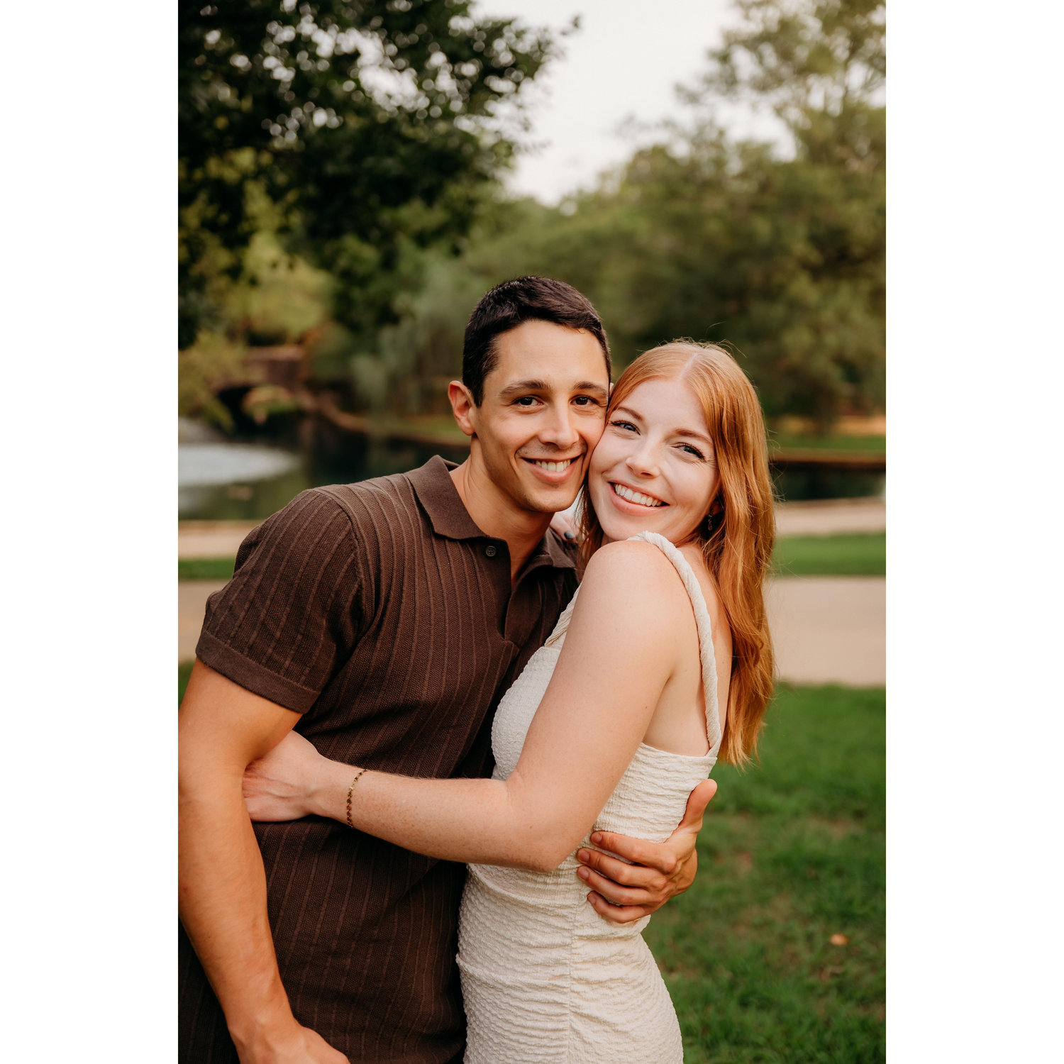 Engagement photoshoot 💚 taken August 2025